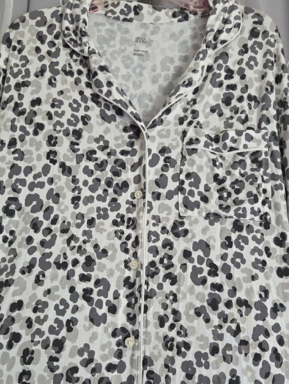 stars above White and Gray Leopard-Print Button Front Pajama Top Large - Picture 3 of 6